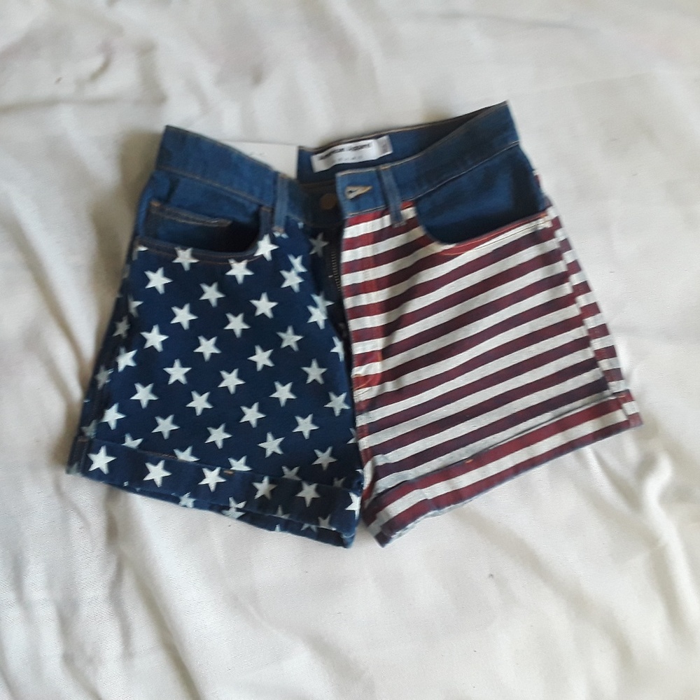 {American Apparel} High Waisted Cuffed Shorts NWT